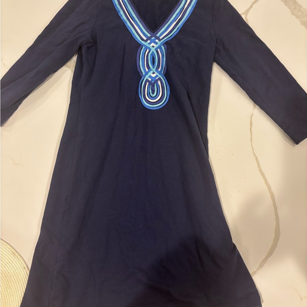 Lily Pulitzer Xs Navy Dress with Blue Embroidered V-Neck, 3/4 length sleeves